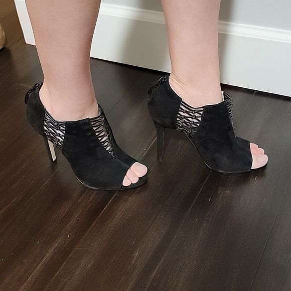 𝅺boutique 9 heels - Picture 1 of 9